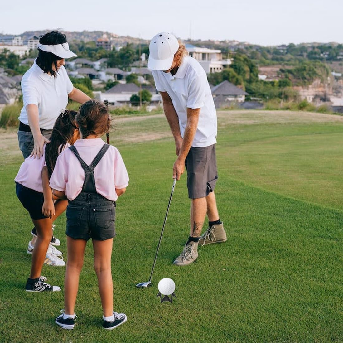 Premium Plastic Golf Tees for Indoor and Outdoor Use - Black Simulator Tees